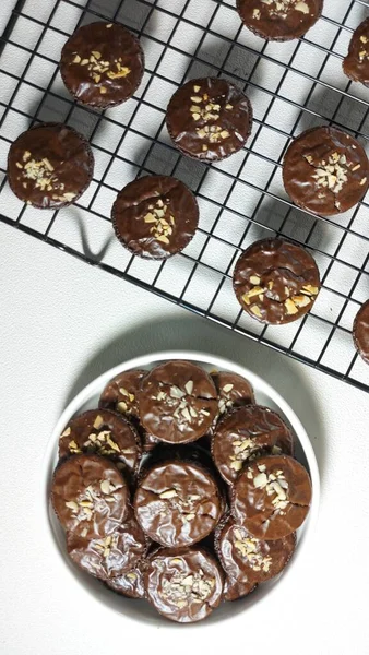 Brownies Cookies Oder Brownies Coin Garniert Mit Gehackten Mandeln Süß — Stockfoto