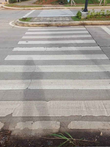 Cruz Cebra Camino Hormigón Para Peatones —  Fotos de Stock
