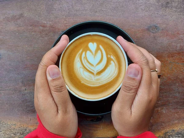 Xícara Café Arte Latte Mesa Madeira Fundo Isolado Foco Seletivo — Fotografia de Stock