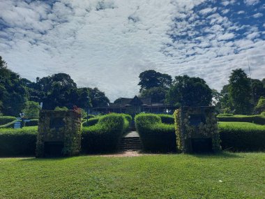 Bogor, Endonezya-27 Mart 2022: Taman Astrid. Kebun Raya Bogor 'da ünlü bir turistik bölgede bulunan bir park..