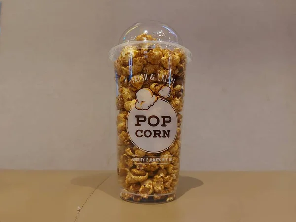 Bekasi Indonesia April 2022 Caramel Popcorn Mica Plastic Packaging — стокове фото