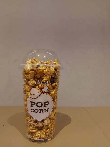 Bekasi Indonesia April 2022 Caramel Popcorn Mica Plastic Packaging — стокове фото