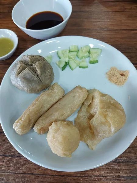 Conjunto Farinha Pempek Comida Tradicional Palembang Indonésia Feito Peixe Processado — Fotografia de Stock