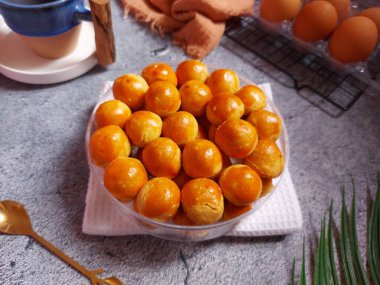 Ananaslı tart, nanalı tart ya da nastarlı kurabiyeler. İçinde ananas reçeli olan kurabiyeler. Kurban Bayramı ve diğer özel etkinliklerinde çok popülerdir..