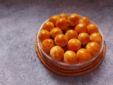 Ananaslı tart, nanalı tart ya da nastarlı kurabiyeler. İçinde ananas reçeli olan kurabiyeler. Kurban Bayramı ve diğer özel etkinliklerinde çok popülerdir..