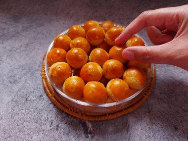 Ananaslı tart, nanalı tart ya da nastarlı kurabiyeler. İçinde ananas reçeli olan kurabiyeler. Kurban Bayramı ve diğer özel etkinliklerinde çok popülerdir..