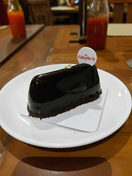 Bandung Indonesia July 2022 Chocolate Cake Served White Plate — Stockfoto