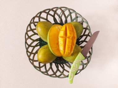 Sepette mango balı. Endonezya 'daki mango tarlalarından biri. Bu mangonun adı Mango Balı çünkü tadı Honey gibi çok tatlı. en üstteki görünüm