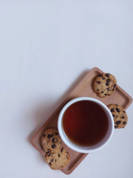 Tea Time Photography Concept Cup Tea Choco Chips Cookies Wooden — Stockfoto