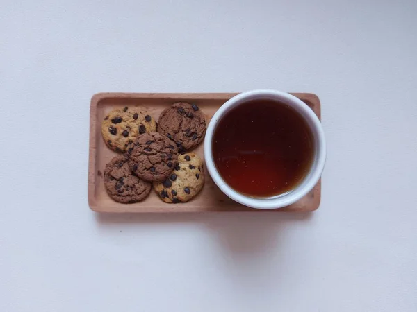 Tea Time Photography Concept Cup Tea Choco Chips Cookies Wooden — Stockfoto