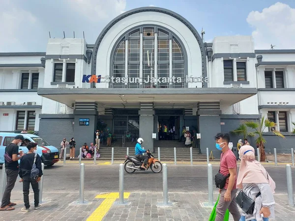 Jacarta Indonésia Agosto 2022 Stasiun Jakarta Kota Uma Estação Linha — Fotografia de Stock