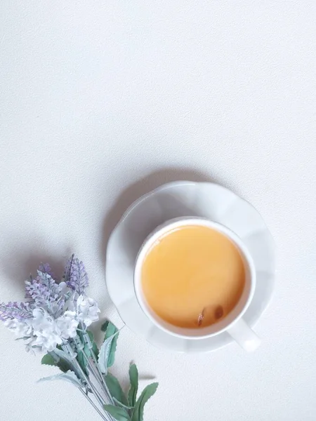 Filiżanka Tajskiej Herbaty Lodem Słodki Smak Odizolowane Tło Kolorze Białym — Zdjęcie stockowe
