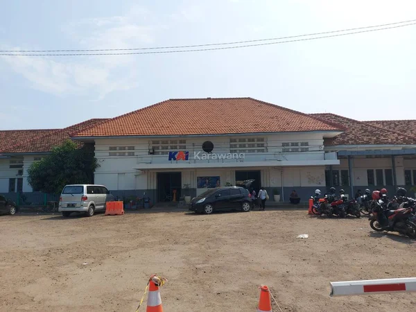 Karawang Indonezja Wrzesień 2022 Fasada Budynku Dworca Kolejowego Karawangu Vintage — Zdjęcie stockowe