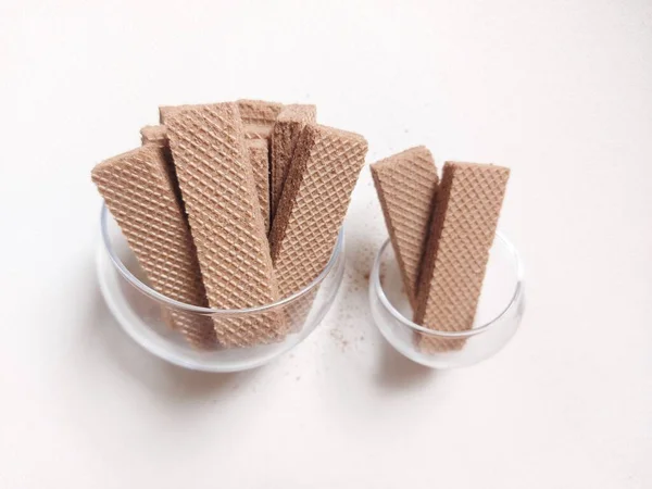 Wafer Com Creme Chocolate Vidro Transparente Sabor Crocante Doce Fundo — Fotografia de Stock