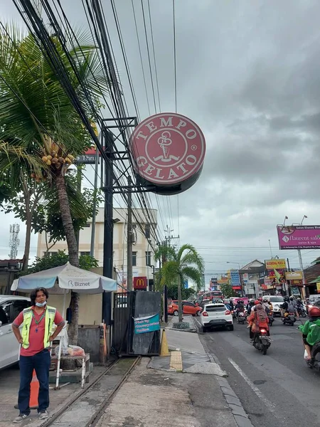Yogyakarta Indonesië Okt 2022 Straatsfeer Rond Het Neon Plankje Verlicht — Stockfoto