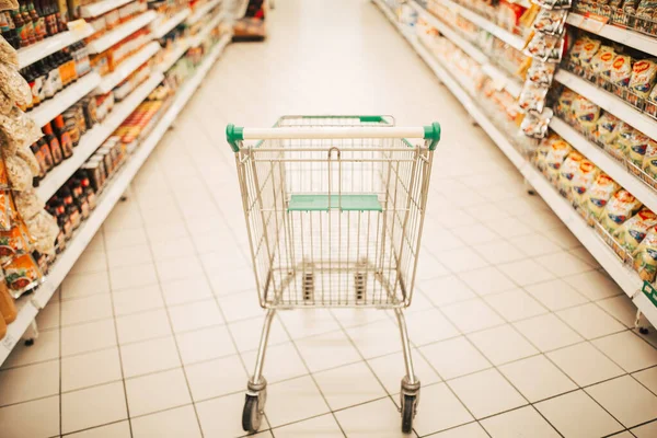 Empty Shopping Cart Abstract Blur Supermarket Discount Store Aisle Product Royalty Free Stock Images