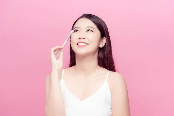 Asiático Modelo Con Maquillaje Foto Estudio —  Fotos de Stock