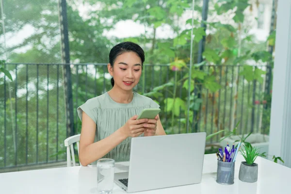 Happy Young Elegant Businesswoman Scrolling Smartphone While Enjoying Break Workplace — Stock Photo, Image