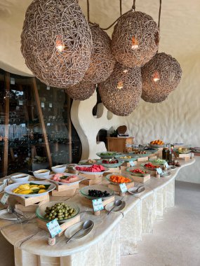 Dizi soğuk aperatifler, kanepe, içecekler ve tatlı, portre