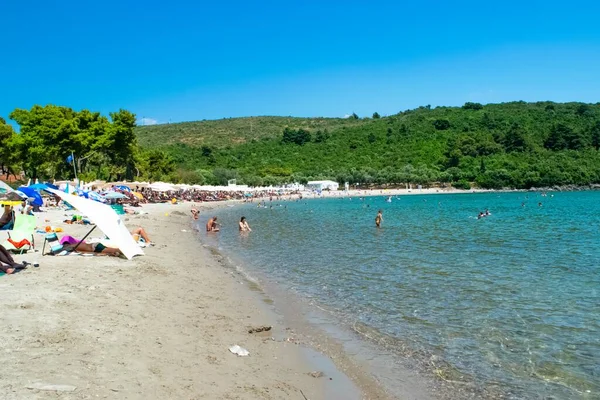 Plavi Horizonti Strand Montenegro Juni 2021 Urlauber Sandstrand Mit Sauberem — Stockfoto