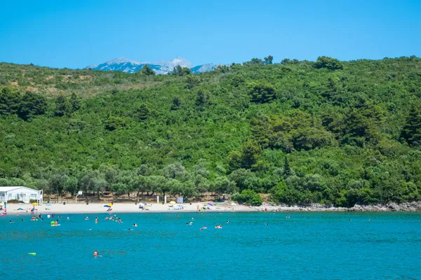 Plavi Horizonti Beach Montenegro June 2021 Vacationers Sandy Beach Clean — Stock Photo, Image