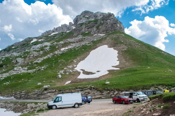 Nationaal Park Durmitor Montenegro Juni 2021 Toeristenauto Geparkeerd Bij Sedlo — Stockfoto