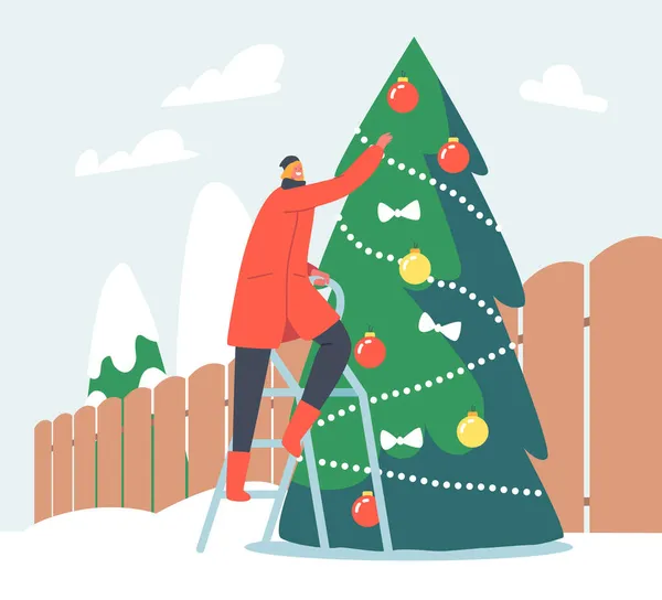 Ευτυχισμένος χαρακτήρας Διακοσμήστε χριστουγεννιάτικο δέντρο στο σπίτι Yard. Νεαρή γυναίκα στάσου στη σκάλα βάλε μπάλα στα κλαδιά — Διανυσματικό Αρχείο