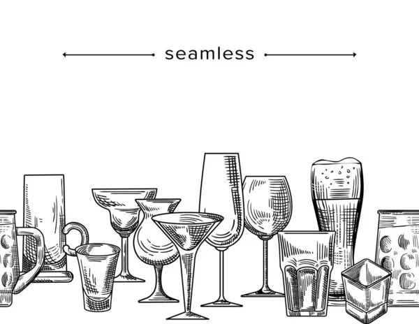 Patrón sin costura con tazas de vidrio para bebidas alcohólicas. Doodle Goblets para Martini, Cerveza, Vino o Vodka. Frontera dibujada a mano — Vector de stock