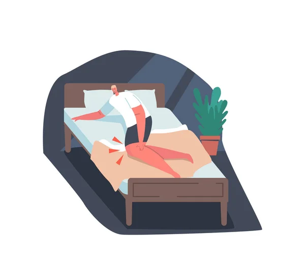 Personnage masculin couché au lit avec des douleurs fortes aux genoux, l'homme s'est réveillé la nuit après une douleur intense, se sentant crampe aux pieds — Image vectorielle