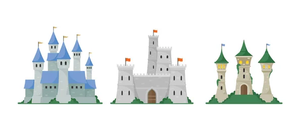 Conjunto de torres de castillo medievales. Exterior de la mansión de cuento de hadas, fortaleza del rey o palacio fortificado con puertas, edificios antiguos — Vector de stock