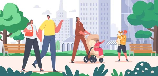 Mensen wandelen in City Park. Loving Couple Holding Hands, Moeder lopen met baby in wandelwagen, Kind knuffel Grappige hond — Stockvector