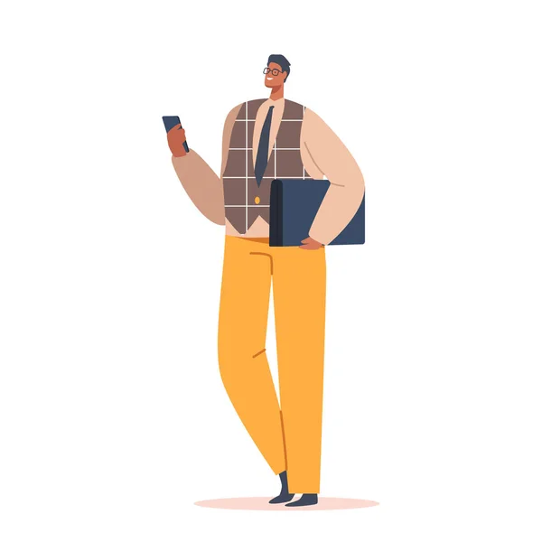 Hombre de negocios indio o pakistaní único carácter desgaste chaqueta marrón y pantalones amarillos soporte con Smartphone y carpeta — Vector de stock