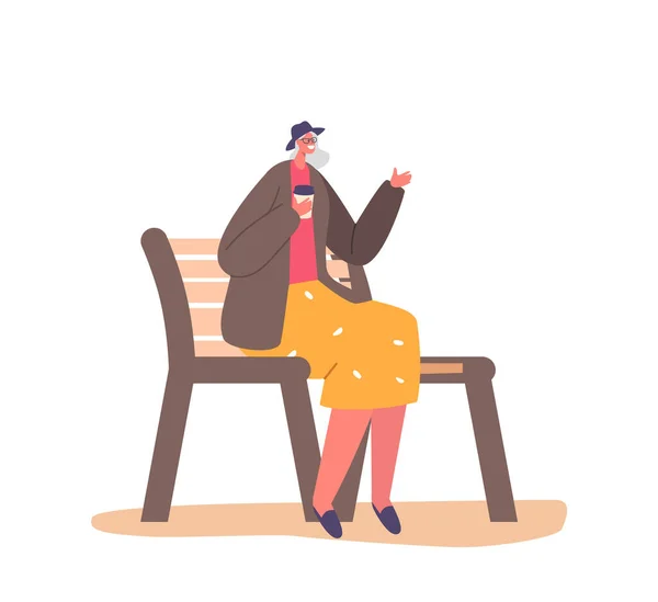 养恤金领取者女士户外业余时间。长者坐在公园或庭院的长椅上，老妇人喝咖啡 — 图库矢量图片