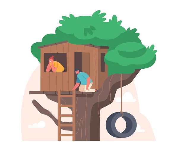 Los niños pequeños se sientan en Tree House en Home Yard. Personajes jugando en el parque infantil, Treehouse con escalera de madera — Vector de stock