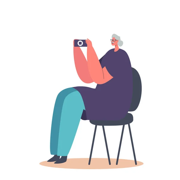 Old Woman Use Mobile Phone Elderly Lady Sitting Chair Take — Stockvektor