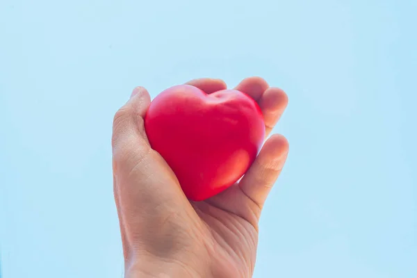 Corazón Las Manos Del Padre Hijo Donación Órganos Concepto Seguro — Foto de Stock