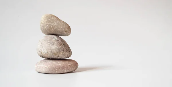 Piedras Zen Sobre Fondo Blanco — Foto de Stock