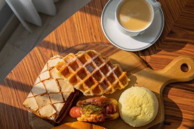 Kahveli ve güneşli ekmek çeşitleri