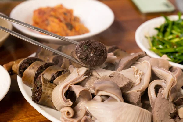 Koreansk Traditionell Ångkokt Fläsktarm Mat — Stockfoto