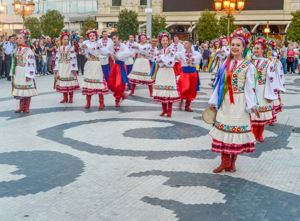 Skopje North Macedonia August 2018 Ukranští Tanečníci Vystupují Makedonském Náměstí — Stock fotografie