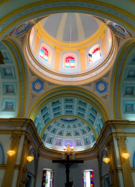 Puducherry Pondicherry India February 2018 Colorful Interior Domed Roof Church — Stock Photo, Image