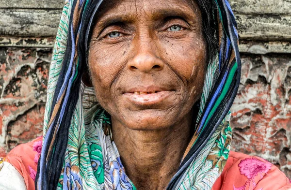 Kolkata West Bengal India Mars 2018 Porträtt Äldre Kvinnlig Tiggare — Stockfoto