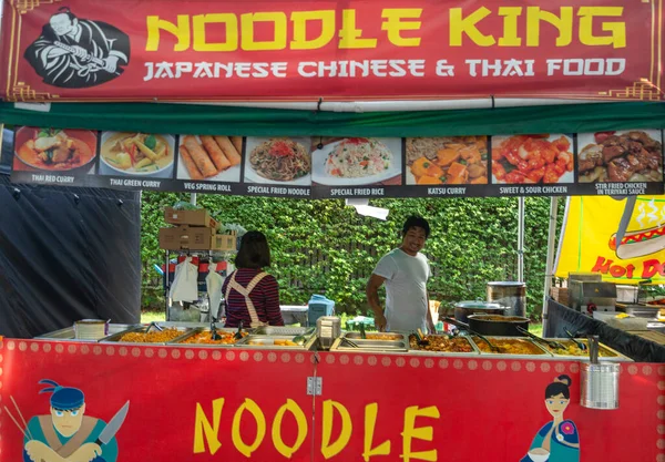 London England Juli 2019 Makeshift Restaurants Spezialisiert Auf Leckere Mahlzeiten — Stockfoto