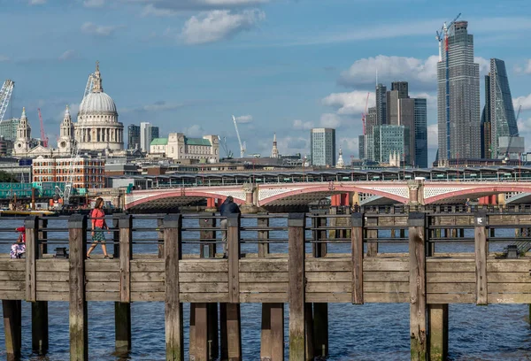 London South Bank England August 2019 Glorious Summer Afternoon People — 图库照片