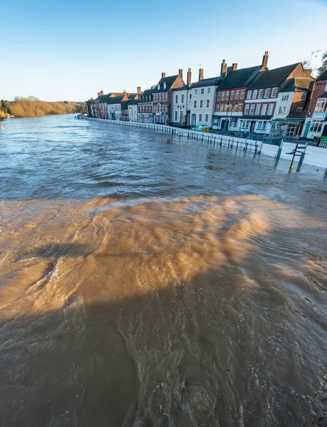 River Severn Swollen Rain Waters Mountains Causes Flooding Tourist Town — Stock Photo, Image