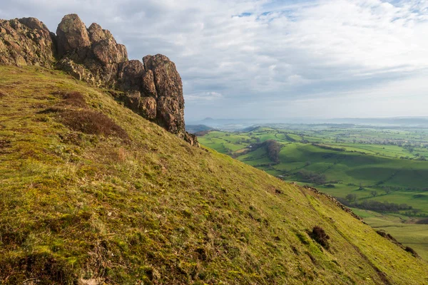 Riesige Felsen Mit Blick Auf Die Landschaft Von Shropshire Bei — Stockfoto