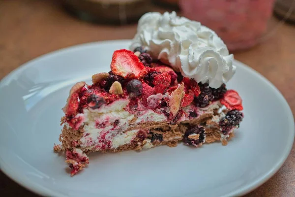 Ev yapımı lezzetli bir tatlı.