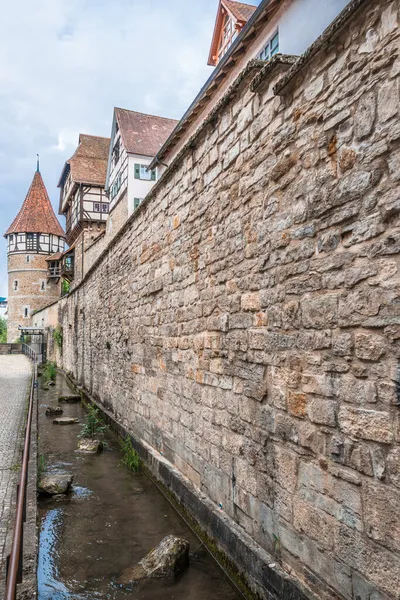 Castillo Zollernschloss Balingen Con Foso Descarga Agua Reflexión Agua Alemania —  Fotos de Stock