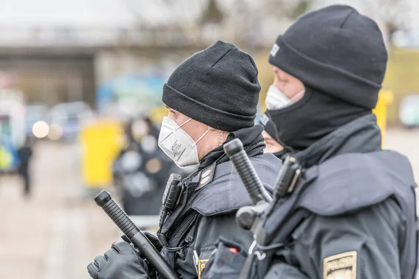 Ratisbona Baviera Alemania Enero 2022 Despliegue Policial Una Manifestación Corona — Foto de Stock