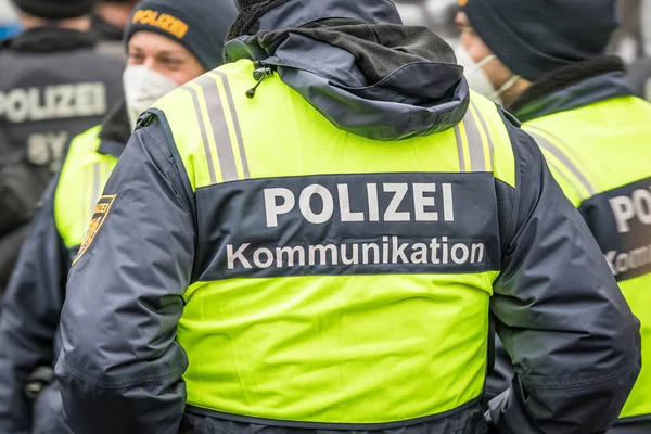 Ratisbona Baviera Alemania Enero 2022 Oficial Comunicación Policial Una Manifestación — Foto de Stock